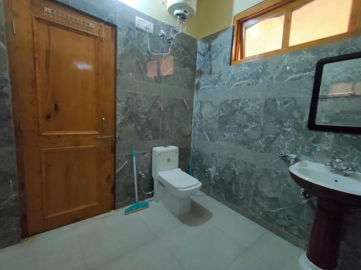 Hotel Anupam By Mid Orchard, Kasol Exterior foto